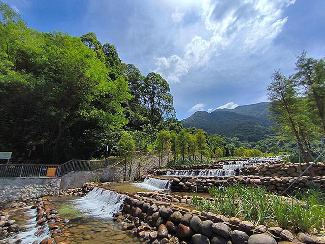 广州与中山的快速连接：广州往返中山仅需15分钟